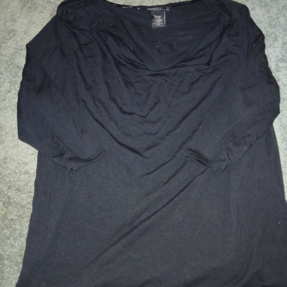 Attention slouch style neck top xl